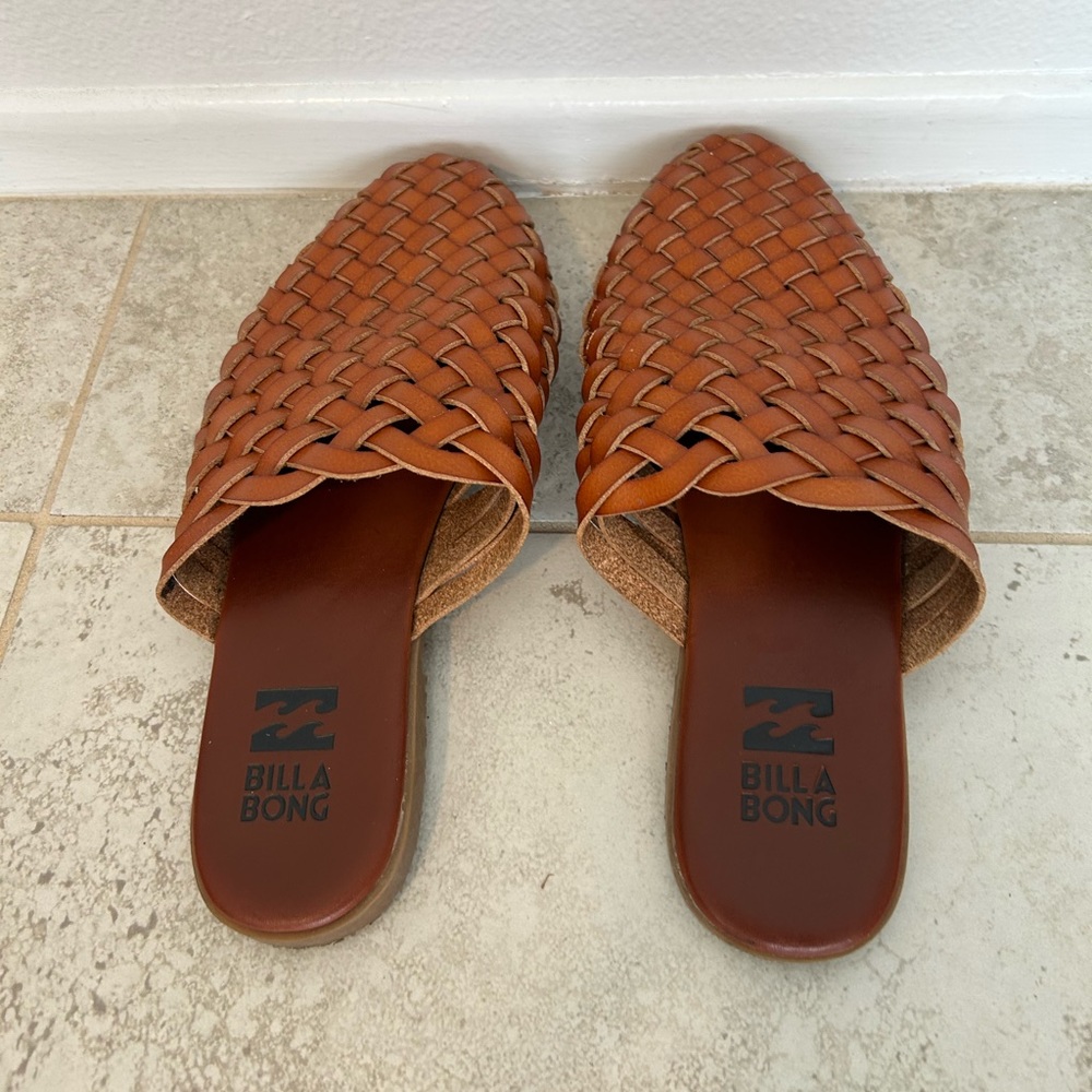 Billabong faux leather slides